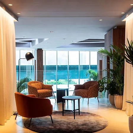 Radisson Blu & 5*