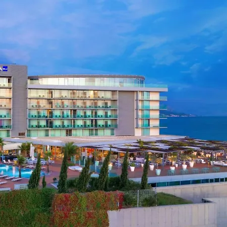 Hotel Radisson Blu & 5*