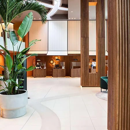 Szálloda Radisson Blu & 5*