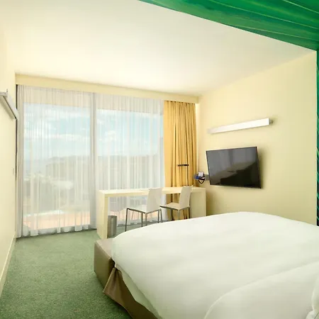 Radisson Blu & Hotel