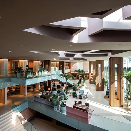 Hotel Radisson Blu & 5*