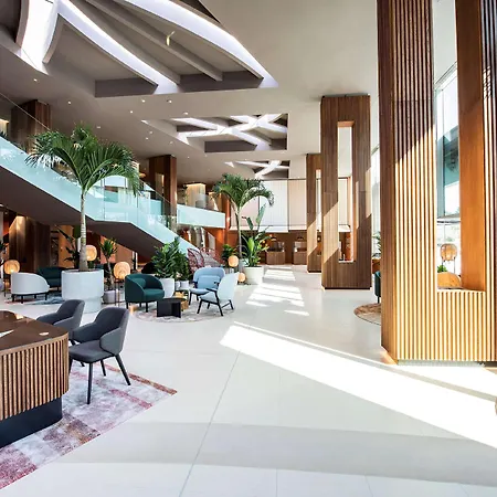 Radisson Blu & Готель Спліт