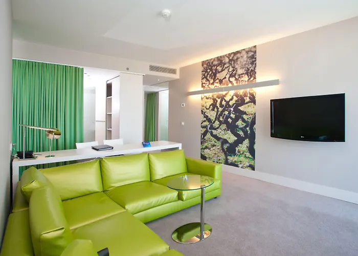 Radisson Blu & Ξενοδοχείο 5*