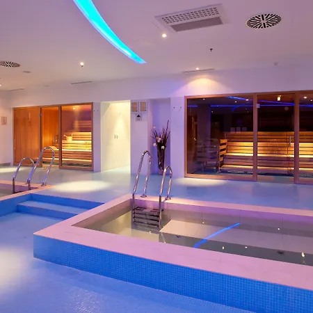 Hotel Radisson Blu & 5*